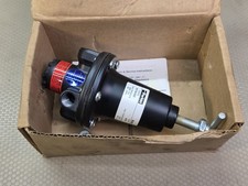 Parker Watts R119-03C 3/8 NPT Air Pressure Regulator 300 PSI - NEW
