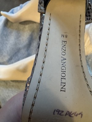 Enzo Angiolini Gunmetal Metallic Leather T-Strap Heels Pumps Size 8