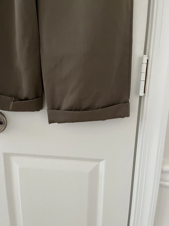 Gucci Women's Taupe Wool Classic Dress Pants Size IT 38 US 2 Vintage Cuffed - Image 4 of 4