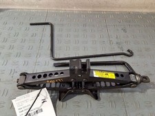 2019-2025 Toyota Corolla Assembly Jack With Tire Kit Oem 2019-2025 Toyota Corolla Assembly Jack With Tire Kit Oem
