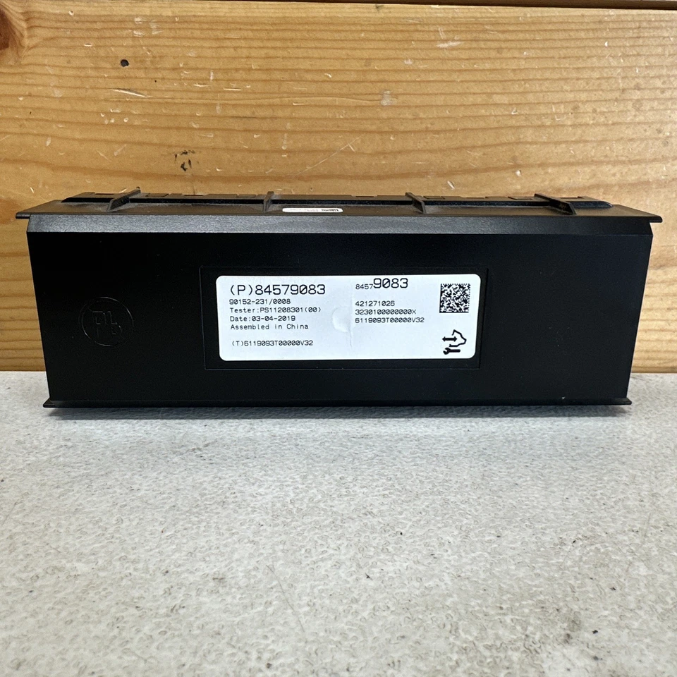 Unidad de módulo de control de temperatura Chevrolet Malibu 2016-2025 84579083 Foto 2 de 4