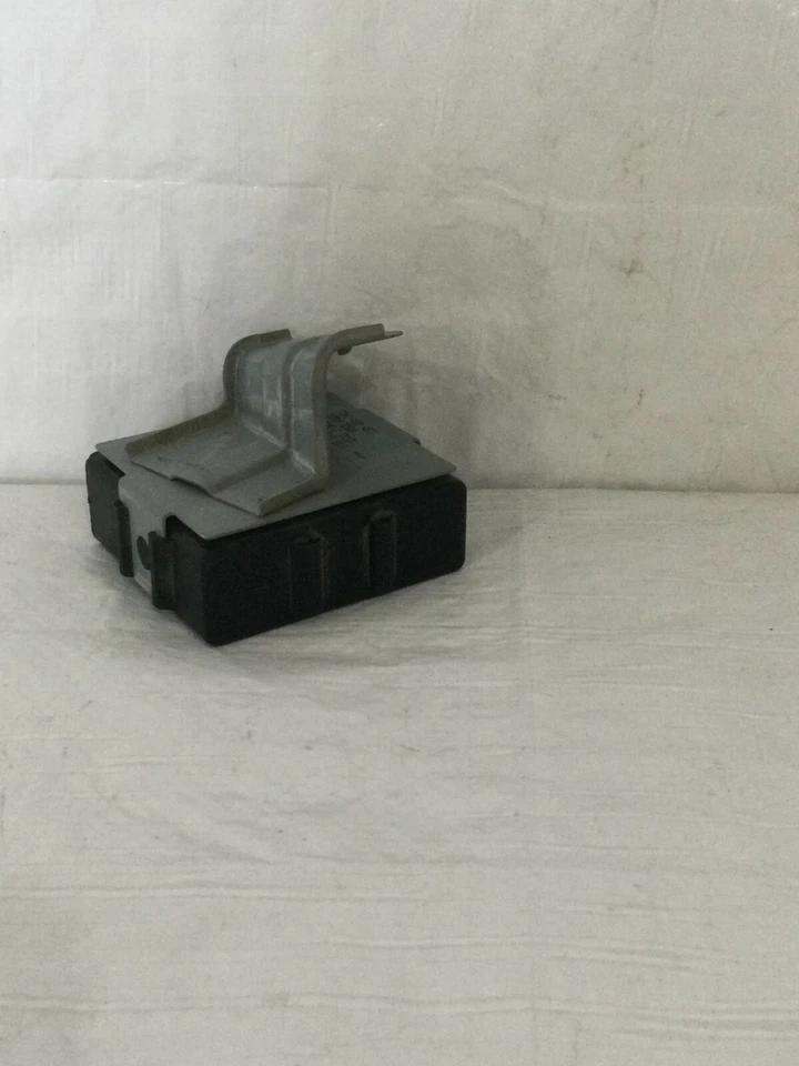 Nissan Xterra 2001 módulo de control de crucero OEM 18930-7Z500 Foto 3 de 4