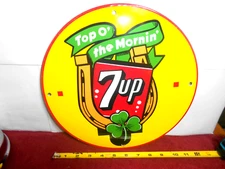 VINTAGE 7 UP SODA POP ADVERTISING SIGN HEAVY METAL PORCELAIN - 11 3/4 in - 947 C