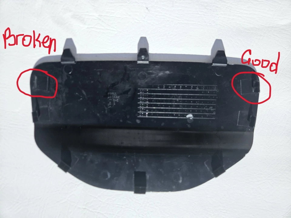11-18 Dodge Durango CHRYSLER OEM Liftgate Tailgate Hatch-Access Cover 1VV31DX9AA - Imagem 3 de 4