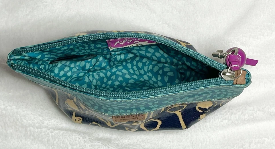 Llave fósil por bolsa de maquillaje en azul marino turquesa verde azulado vintage motivo de llave encanto Foto 3 de 4