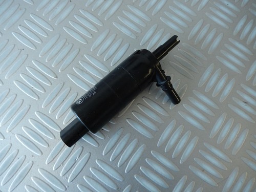 Waschwasserpumpe Waschpumpe Scheinwerferwaschanlage 7217792 BMW F20 F23 F01 F02