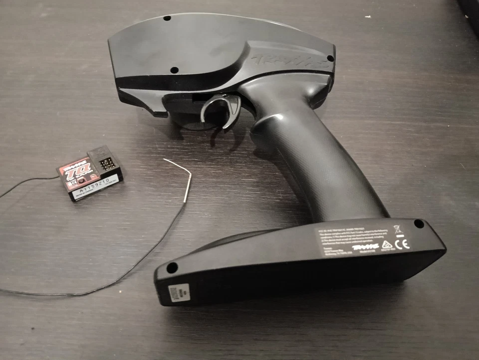 TRAXXAS TQ Controller Transmitter handset RC 2.4Ghz 2 channel mini  E maxx Revo - Image 4 of 4