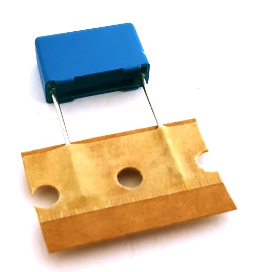 B32652A6683J289 EPCOS METALLIZED POLYPROPYLENE FILM BOX CAPACITORS RADIAL LEADS