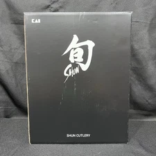 Shun Classic 8-Piece Knife Block Set Handcrafted in Japan DM2031BCRT New