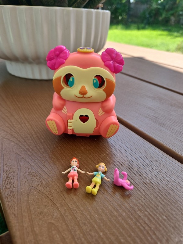 Polly Pocket 2020 Flip & Find Sloth Playset  