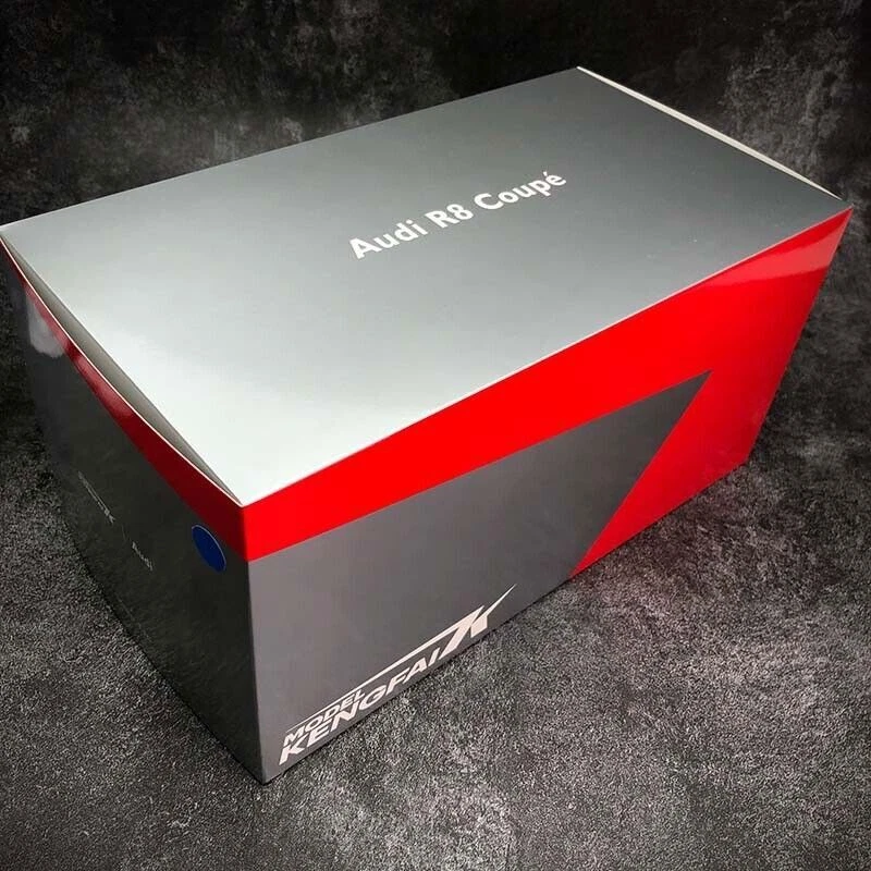 1/18 Audi R8 Coupe 2021 open close diecast car model by Kengfai gloss black - Image 2 of 4