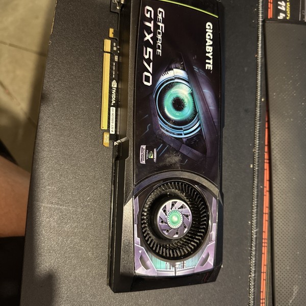 Tarjeta gráfica NVIDIA GeForce GTX 570 USADA GV-N570D5-13I-B LEER DESCRIPCIÓN
