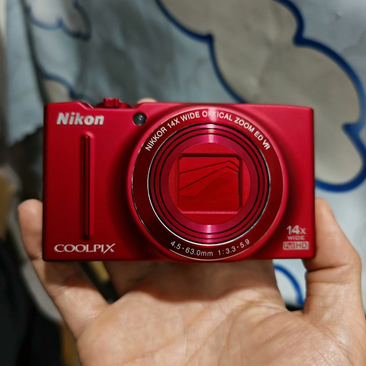 Nikon COOLPIX S8200 Digital Camera 16.1MP 14x Zoom 1080p HD Video