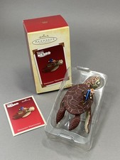 HALLMARK 2005 SWEET FRIENDSHIP DISNEY PIXAR FINDING NEMO ORNAMENT