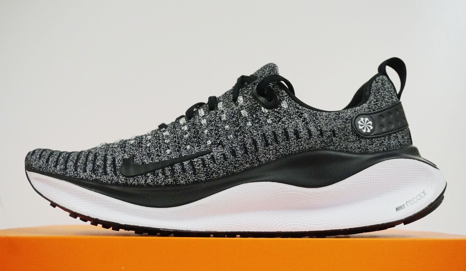 nike run oreo