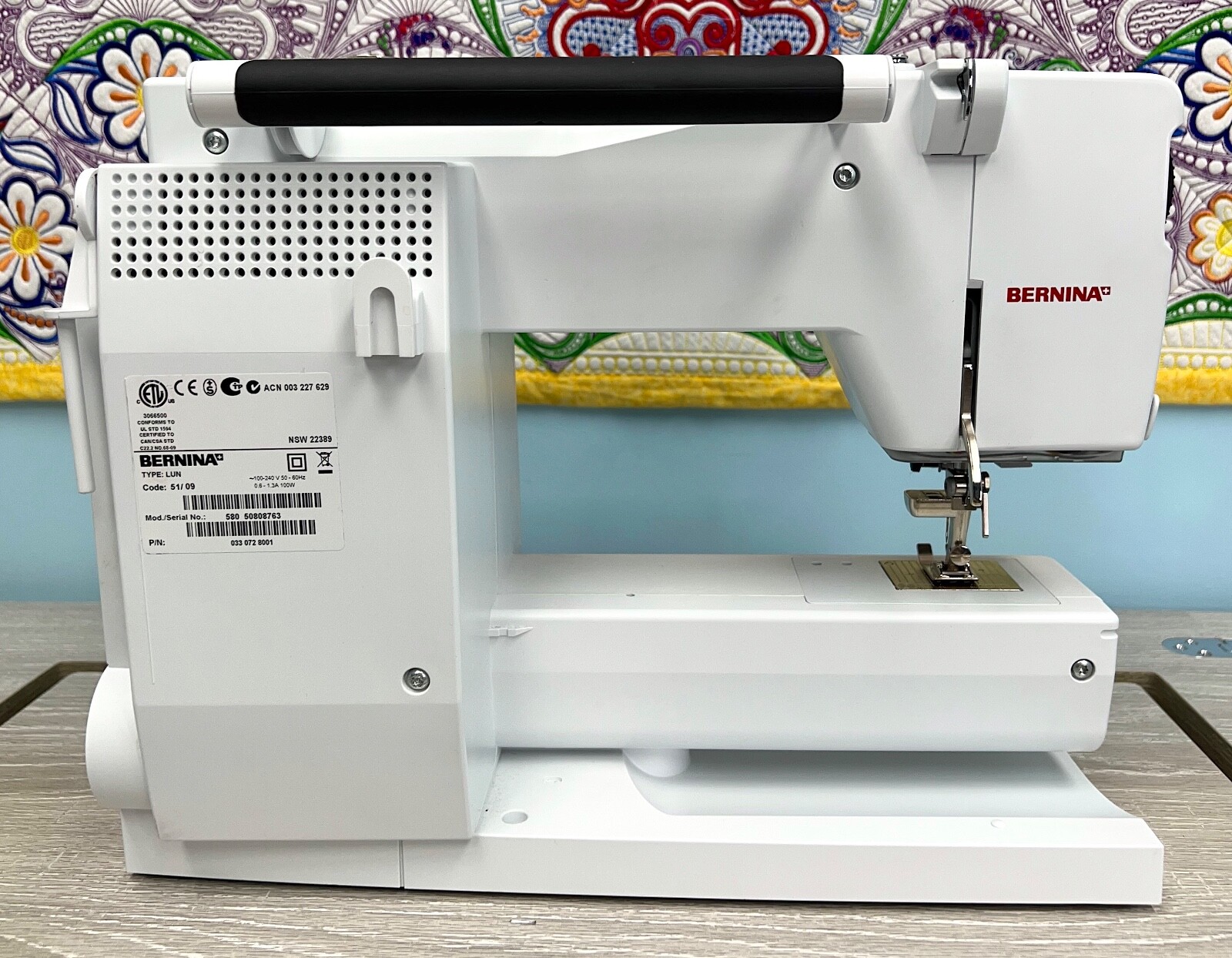 Bernina B 580 Computerized Sewing, Quilting, and Embroidery Machine