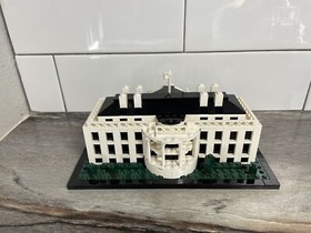 LEGO LEGO ARCHITECTURE: The White House (21006) Display Item