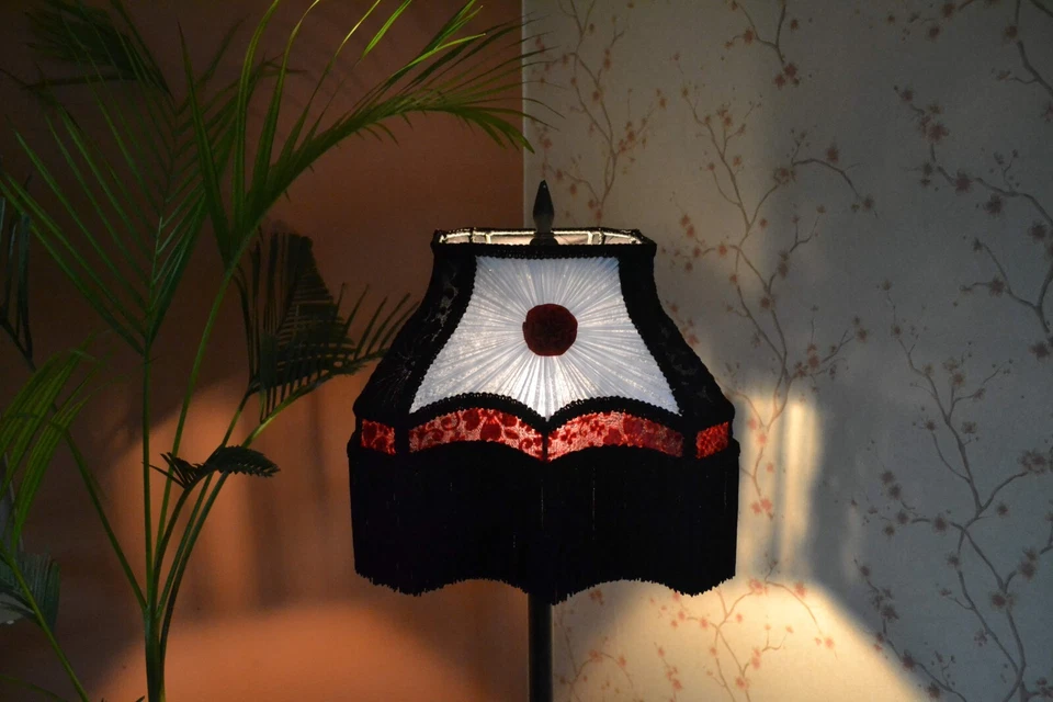 Pantalla rectangular negro blanco y cosido pantalla de mesa pantalla de pie Foto 2 de 4