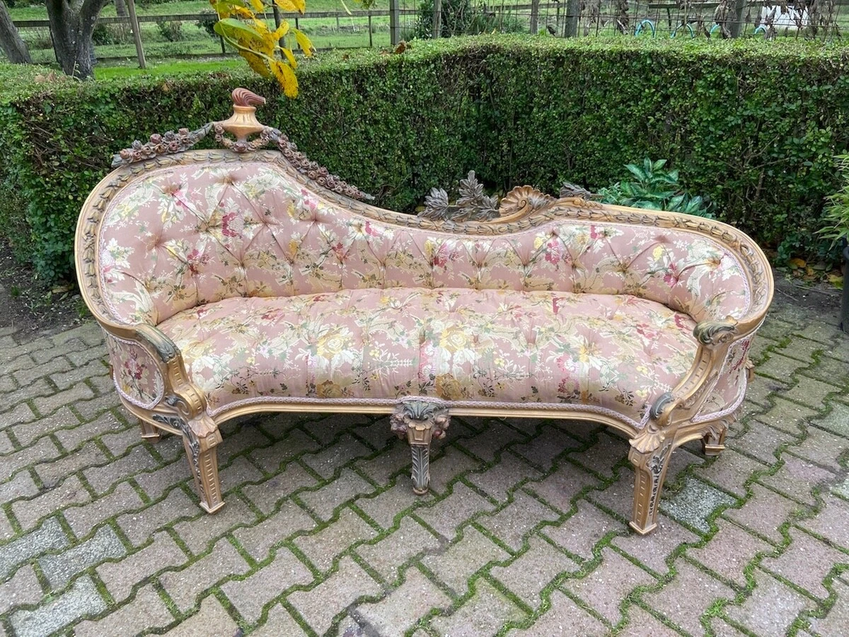 Sofa Settee Louis XVI French 1960s Pink Damask Gilt Wood Carved Vintage Chic
Opens in a new window o