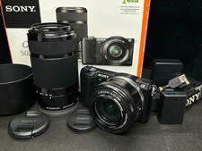 Sony Alpha a5000 Nero 16-50mm & 55-210mm Doppio ZoomLens KIT Multilingue