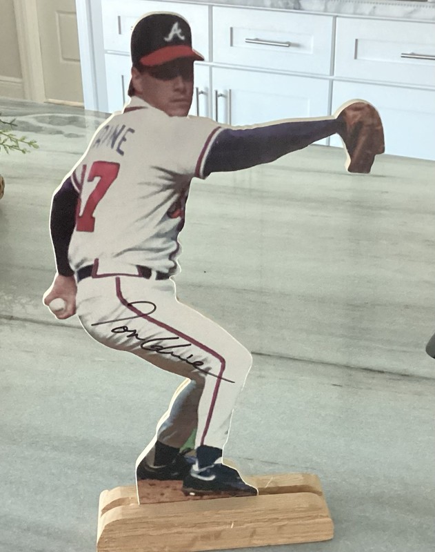 Atlanta Braves MLB HOF Tom Glavine Autographed 11” Wood Statue