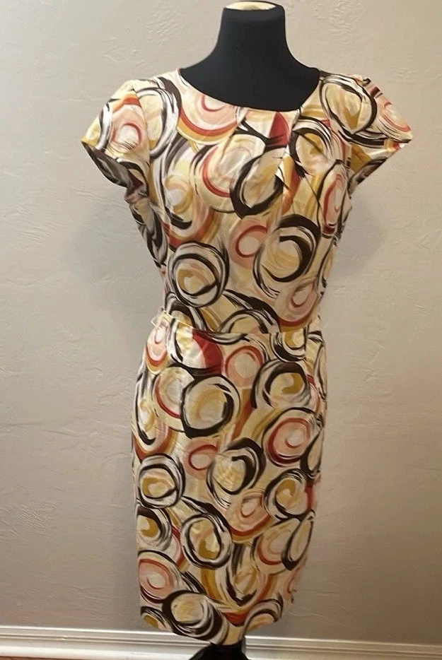 Vestido Madison Lehigh Talla 12 Blanco Naranja Amarillo Marrón Diseño Geométrico. Foto 2 de 4