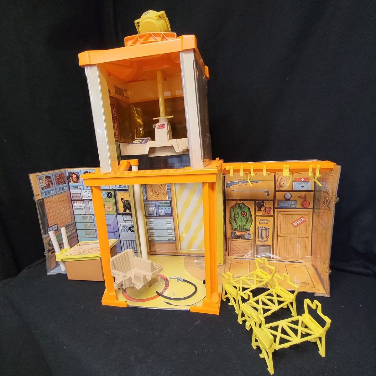 99% COMPLETE 1972 GI Joe Adventure Team Headquarters Hasbro