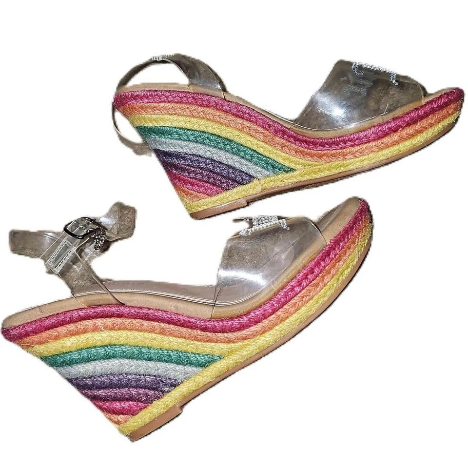 Sandalia de cuña Juicy Couture y2k multicolor arco iris tachonada con tiras tacones talla 7,5 Foto 3 de 4