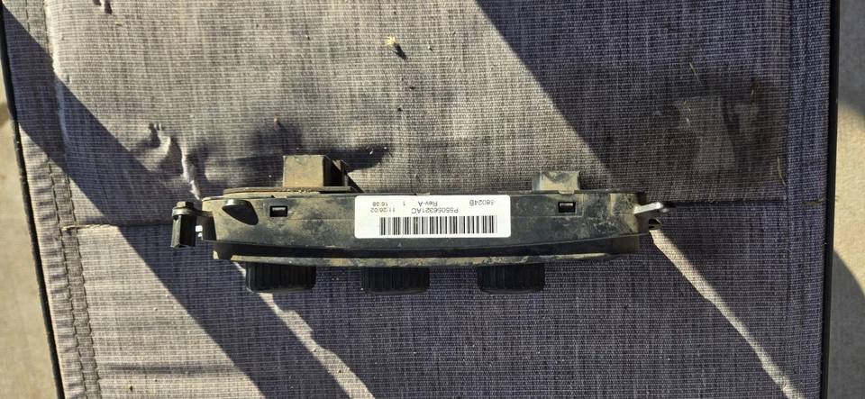 Módulo de control de climatización para Dodge Ram 2500 2002-2005 2003 2004 WJ786PT 2002-2005 Foto 2 de 3