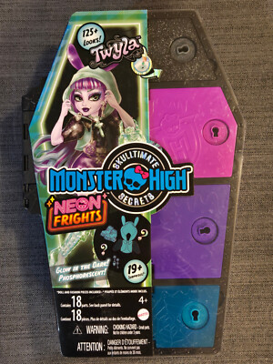 Monster High Skulltimate Secrets Neon Frights TWYLA fashion 12'' Doll MIB