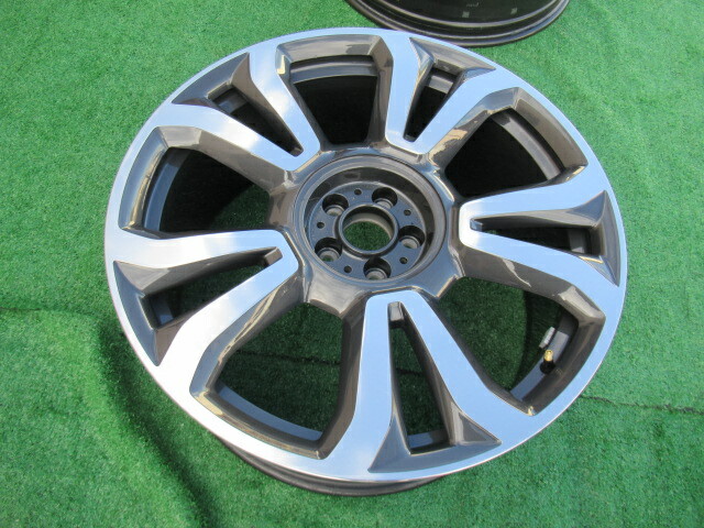 (1) ROLLS ROYCE CULLINAN OEM FACTORY 22" REAR WHEEL RIM 6884707 POLISHED/GREY