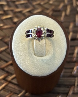 Ring 18kt Gold Rubin und Diamant.