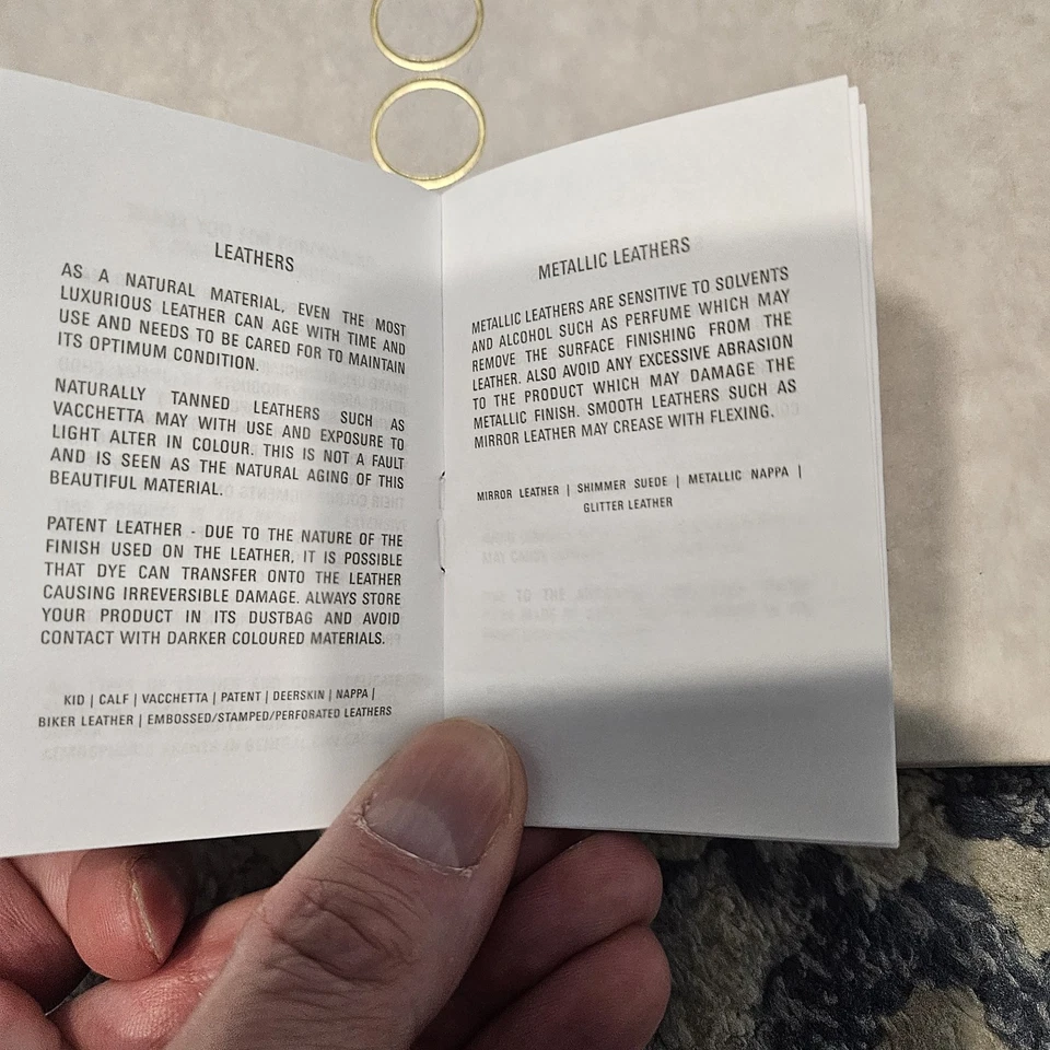 Zapatos de salón Jimmy Choo metálicos plateados gruesos brillo Esme talla 40. USADO DOS VECES Foto 4 de 4