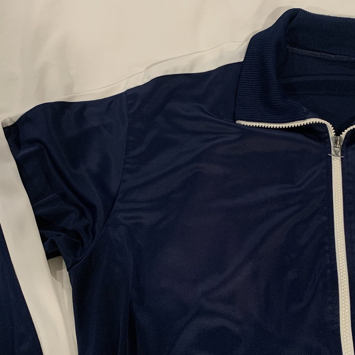 Vintage 1990s PUMA Logo Full Zip Up Front Navy Blue White