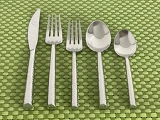 Michael Lloyd BOULDER Stainless Glossy 18/8 Hammered Flatware SMART CHOICE C1WU