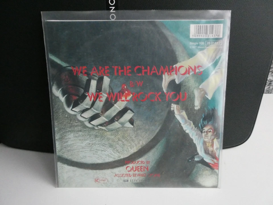 Queen - we are the Champions / We will Rock you. 7" Vinyl . Top Zustand - Bild 2 von 4