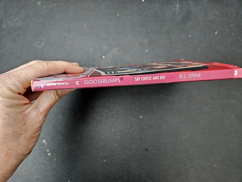 Goosebumps Say Cheese and Die! R. L. Stine 1992, Trade Paperback #4 28th Print - Foto 7 di 8
