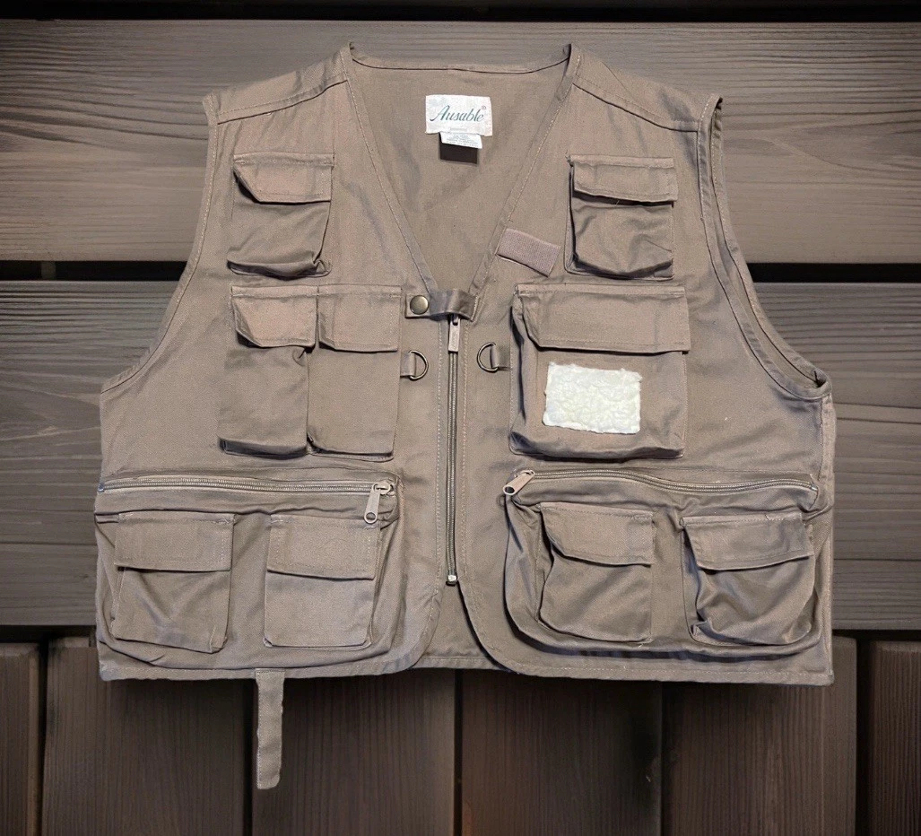 Vtg AUSABLE Fishing Vest M Tan Zip Cargo Pockets Outdoor V-Neck Gorpcore Grandpa
