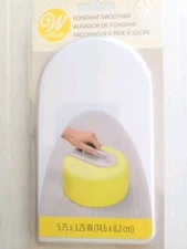 Wilton Easy Glide Cake Decorating Fondant Smoother No. 1907-1200