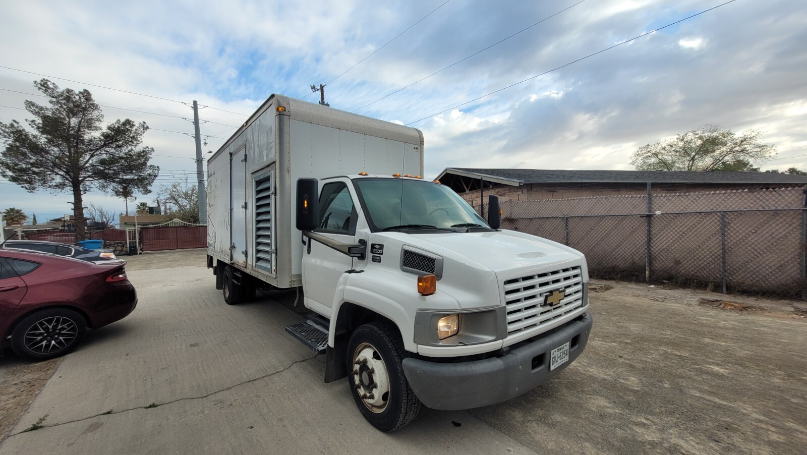USED SPRAY FOAM TRUCK RIG LIFT GATE WITH GRACO E-30 & 300 FT HOSE