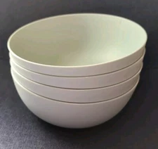 Room Essentials 4 pk Plastic Cereal Bowl Green BPA Free 30oz Dishwasher Safe New