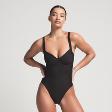 Skims Signature Swim Underwire One Piece in Onyx, Size Small