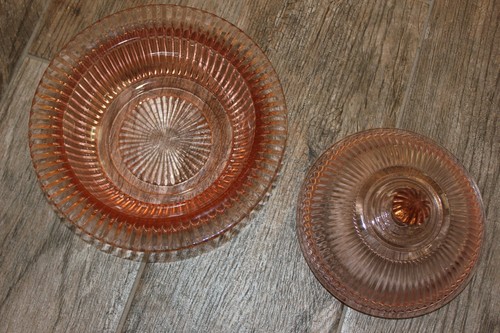 Anchor Hocking Queen Mary Pink Prismatic Ribbed Round Dome w Lid Butter Dish - Picture 3 of 10