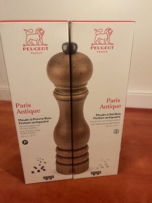 SET NP 133  Paris Antique Peugeot Salz und Pfeffermühle aus Holz 22cm