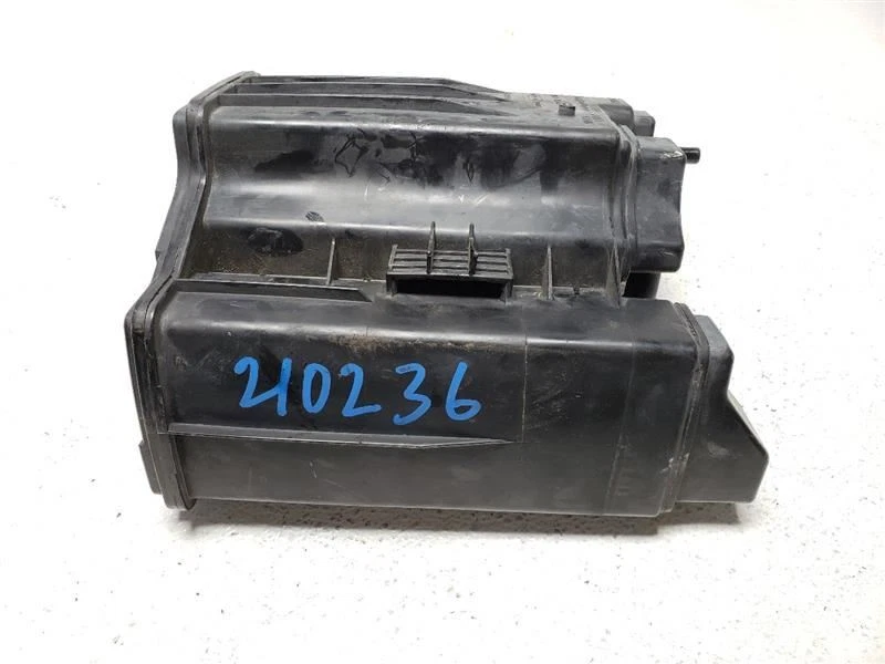 Mazda 3 2004-2012 bote de vapor de combustible carbón OEM LF67-13-970C Foto 2 de 4