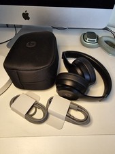 Beats by Dr. Dre Solo 4 Wireless Bluetooth Headphones Black, warranty 21/11/26