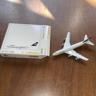 Schabak 1:600 LUFTHANSA Boeing 747 Diecast Model Germany