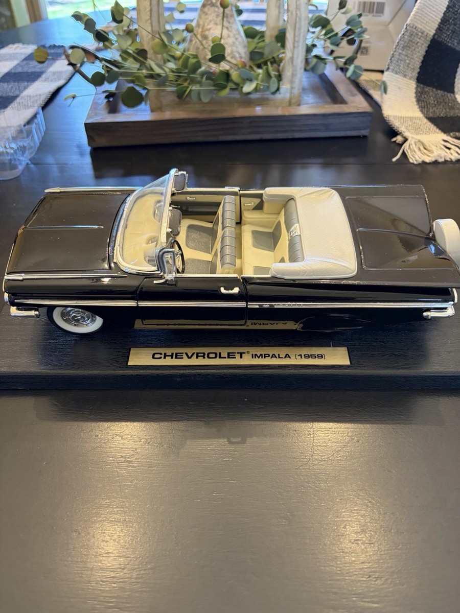 Road Legends 1959 Chevrolet Impala Black Convertible W/Box | eBay display picture 1