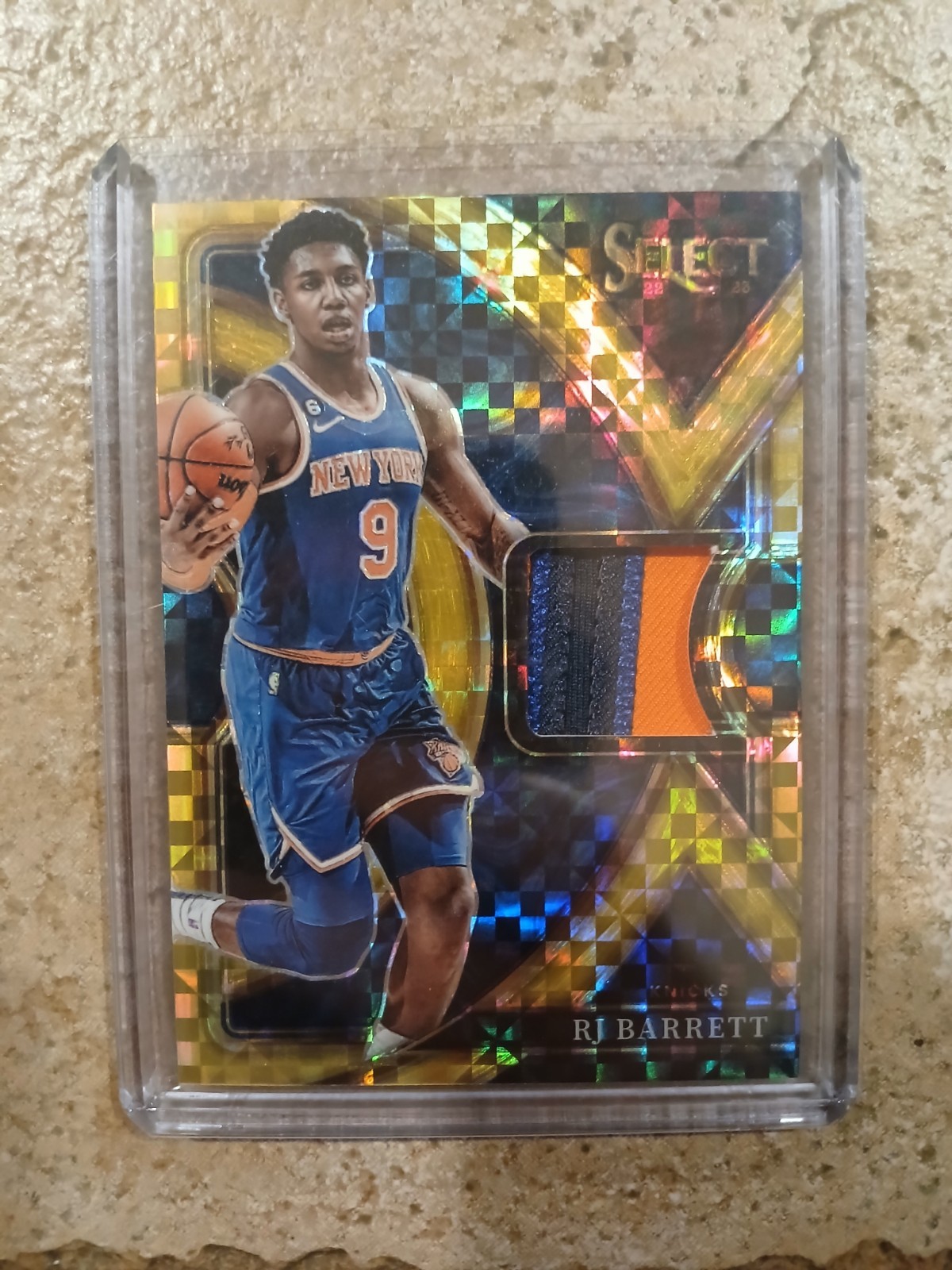 2022-23 Select RJ Barrett Gold Prizm #/10 Game-Used 3 Clr Patch (Surface Wear)