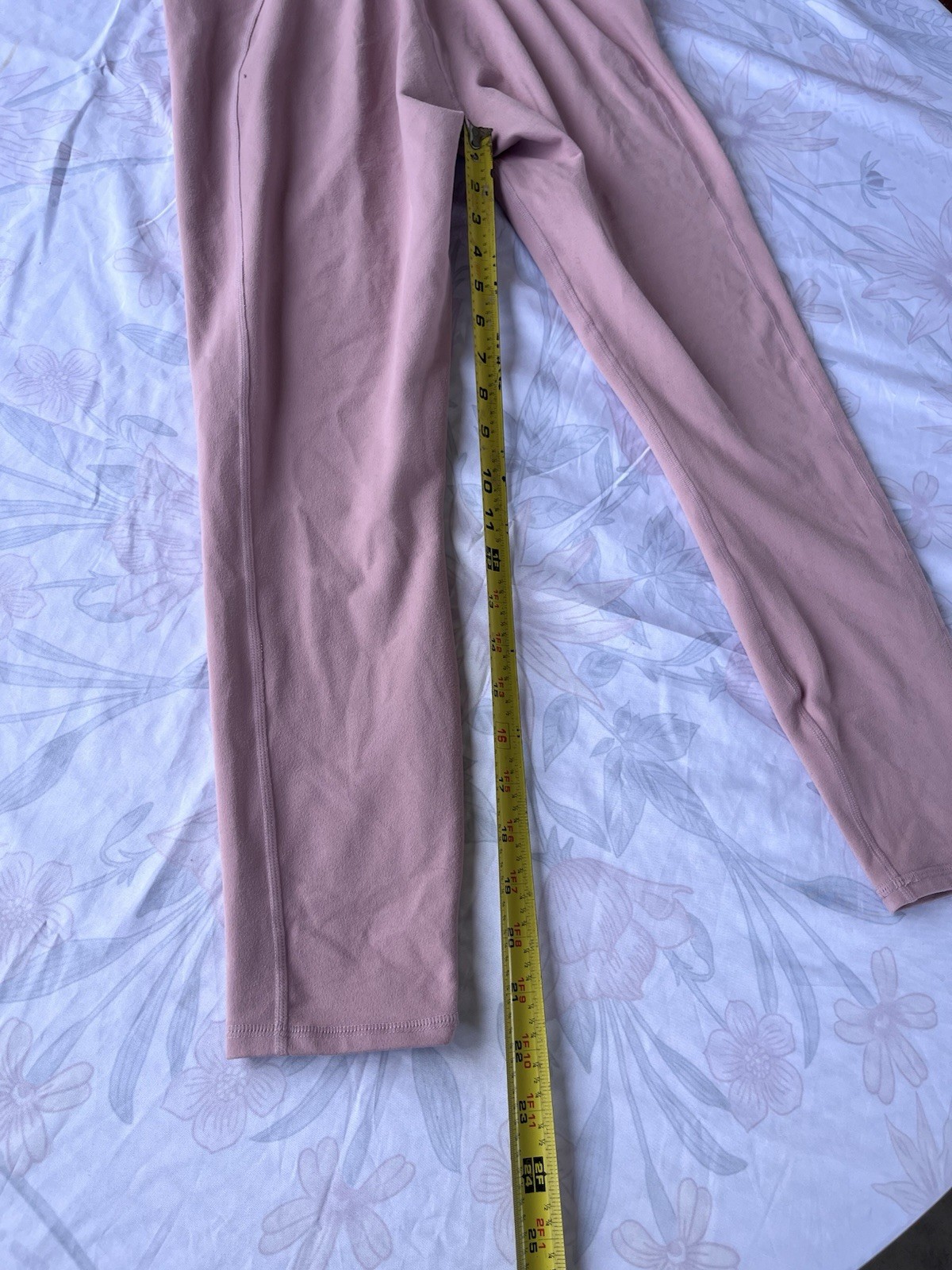 Fabletics bundle! Size medium - image 12